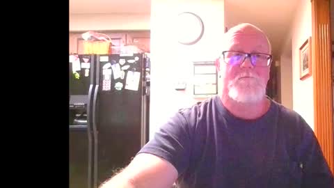 Snapshot of pussylover1365 chatting on October 22, 9:36 pm pussylover1365 online show from October 22, 9:36 pm