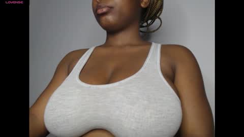 Snapshot of pussyxcockx chatting on December 18, 8:53 am pussyxcockx online show from December 18, 8:53 am