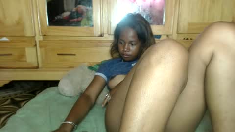 Snapshot of qeen_sexy chatting on February 14, 7:38 am queen sexy online show from February 14, 7:38 am