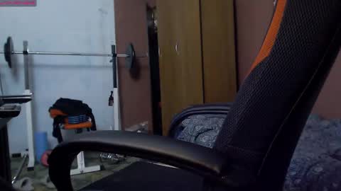 Lola online show from February 8, 4:25 pm