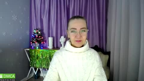 Snapshot of queen_a_n_i chatting on January 10, 9:13 am A N I Ill be here on December 1st online show from January 10, 9:13 am