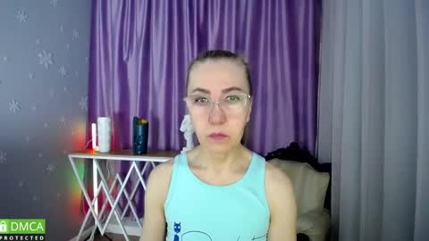 Snapshot of queen_a_n_i chatting on February 18, 8:49 am A N I Ill be here on December 1st online show from February 18, 8:49 am