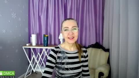 Snapshot of queen_a_n_i chatting on March 8, 11:58 am A N I Ill be here on December 1st online show from March 8, 11:58 am