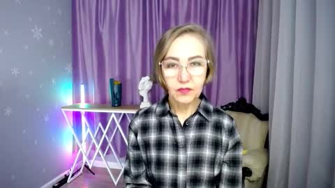 Snapshot of queen_a_n_i chatting on November 14, 2:16 pm A N I Ill be here on December 1st online show from November 14, 2:16 pm