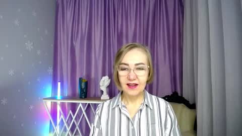 Snapshot of queen_a_n_i chatting on November 20, 8:14 am A N I Ill be here on December 1st online show from November 20, 8:14 am