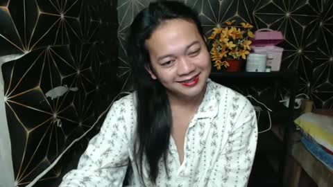 queen_ennah online show from December 2, 1:14 am