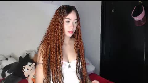 queen_of_m111lk online show from October 18, 1:19 am