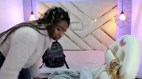   online show from January 7, 11:16 am