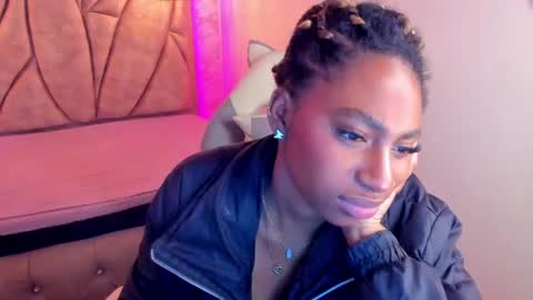   online show from January 8, 3:07 pm