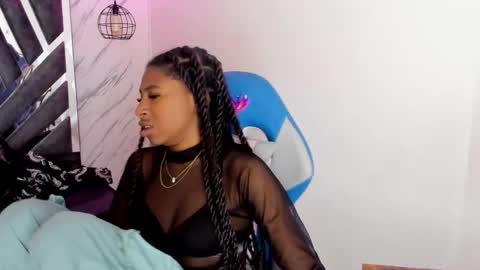   online show from October 24, 7:10 pm