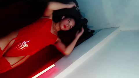 CALL ME YOUR QUEEN AIVY1 online show from March 10, 4:28 am