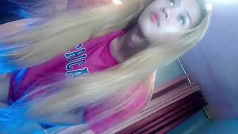 CALL ME YOUR QUEEN AIVY1 online show from September 10, 9:04 pm