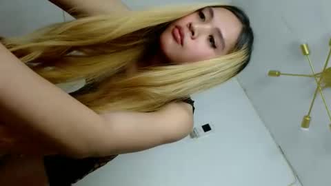 CALL ME YOUR QUEEN AIVY1 online show from October 22, 11:26 pm