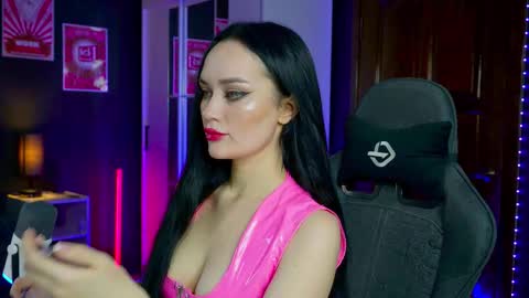 Your world and the universe Aliss online show from October 27, 4:27 am