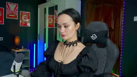 Your world and the universe Aliss online show from November 7, 6:35 am