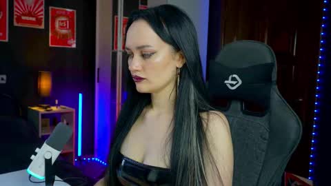 Your world and the universe Aliss online show from December 1, 6:18 am