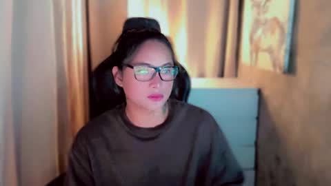 Snapshot of queenarthalia chatting on September 16, 10:49 am ARTHA online show from September 16, 10:49 am