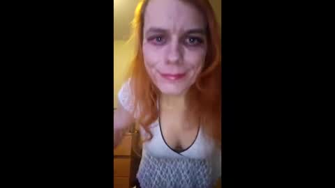 queenbitchholly online show from December 17, 1:33 am