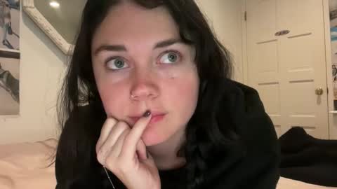 Cassidy online show from December 2, 7:14 am