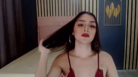 queenemeraldts online show from January 10, 2:04 am