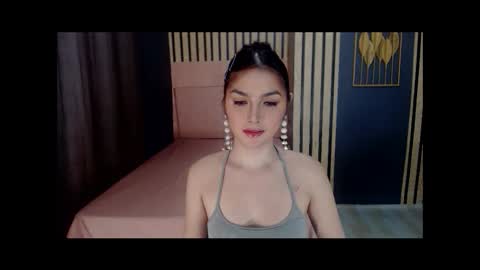 queenemeraldts online show from January 14, 5:30 am