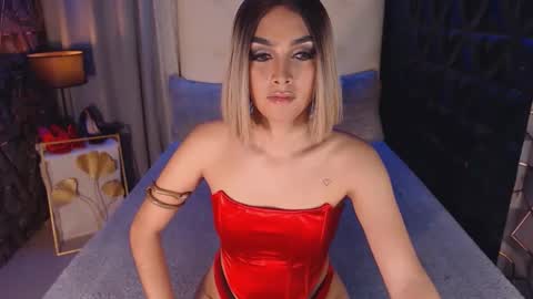 queenemeraldts online show from January 30, 6:13 am