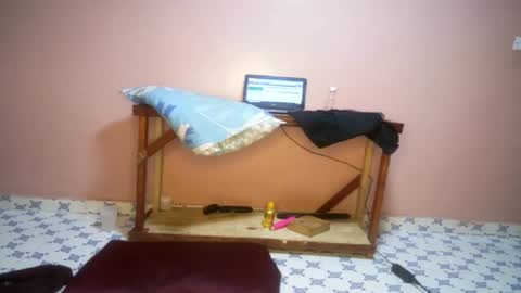 Nina online show from March 6, 9:09 pm