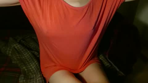 queenoftenderness online show from February 10, 9:47 pm