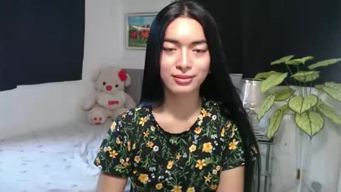 QueenPinay69 online show from September 27, 2:05 am