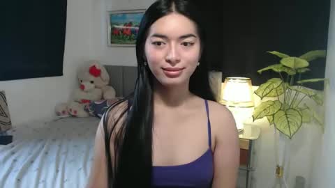 QueenPinay69 online show from October 4, 1:47 am