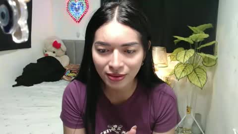 QueenPinay69 online show from November 9, 5:44 pm