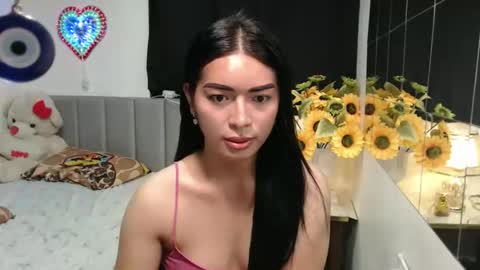 QueenPinay69 online show from November 27, 11:56 am