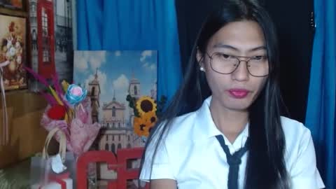 Snapshot of queensteffi chatting on December 10, 10:37 pm queensteffi online show from December 10, 10:37 pm