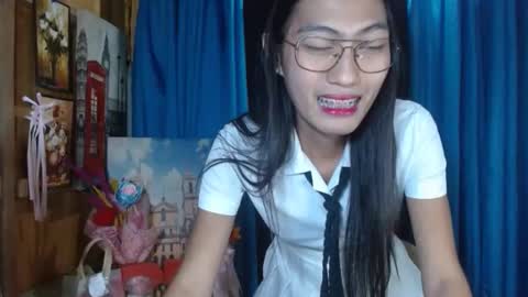 Snapshot of queensteffi chatting on December 12, 10:20 pm queensteffi online show from December 12, 10:20 pm