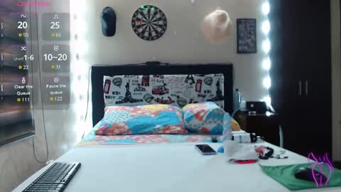 Snapshot of rachel_111 chatting on January 25, 11:44 am Rachel online show from January 25, 11:44 am