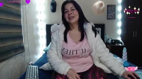 Snapshot of rachel_111 chatting on February 14, 11:53 pm Rachel online show from February 14, 11:53 pm