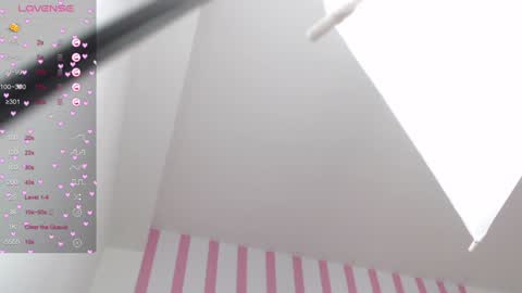 Snapshot of rachel_deal chatting on December 18, 11:19 pm Rachel online show from December 18, 11:19 pm