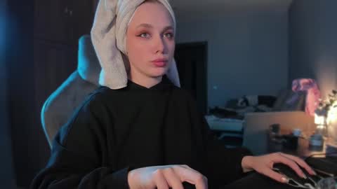 Snapshot of rachel_passion chatting on January 10, 9:13 am Diana online show from January 10, 9:13 am