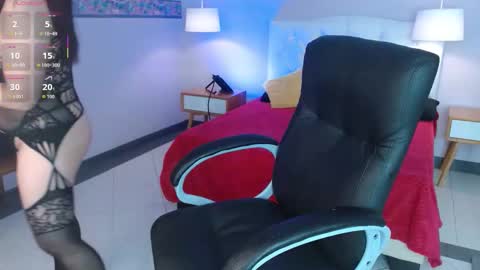 rachellparker_ online show from November 10, 11:20 am