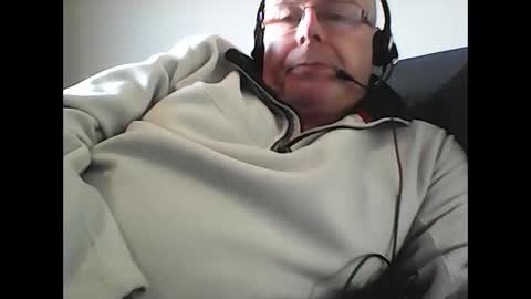 Snapshot of rader50 chatting on November 23, 8:47 am rader50 online show from November 23, 8:47 am