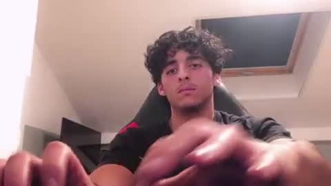 Snapshot of raes69 chatting on December 12, 9:26 pm raes online show from December 12, 9:26 pm