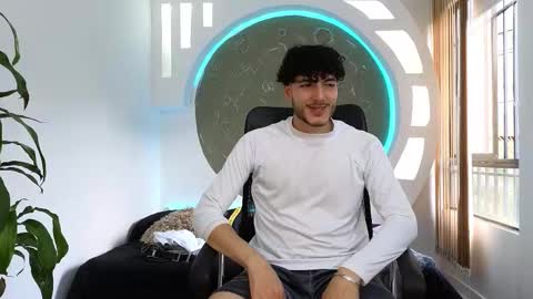 R A F A E L online show from September 28, 8:47 pm