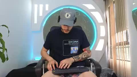 R A F A E L online show from October 9, 9:57 pm