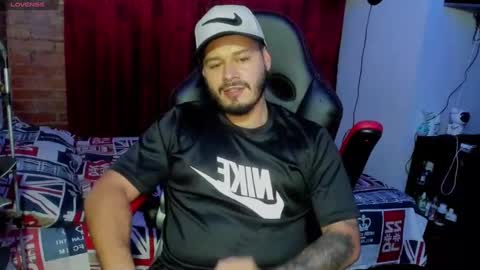 ragnar_lothbrok77 online show from February 19, 5:16 am