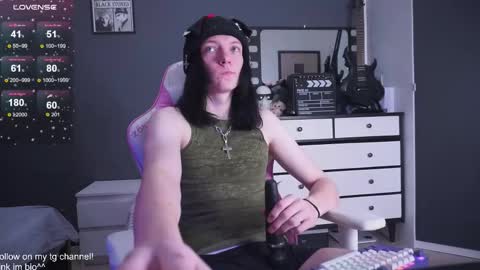 raidenxl online show from November 18, 11:48 pm