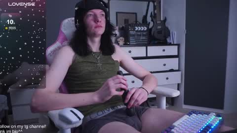 raidenxl online show from November 22, 5:06 am