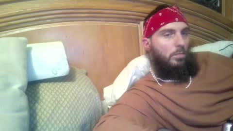 Snapshot of raidersman757 chatting on December 12, 12:05 am hitman online show from December 12, 12:05 am