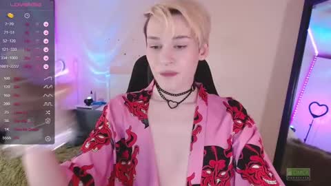 Snapshot of rainbow__salt chatting on December 9, 11:47 am Mike online show from December 9, 11:47 am