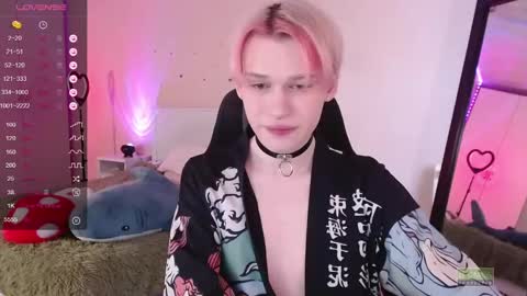 Snapshot of rainbow__salt chatting on January 18, 10:39 am Mike online show from January 18, 10:39 am