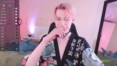 Snapshot of rainbow__salt chatting on January 19, 10:06 am Mike online show from January 19, 10:06 am